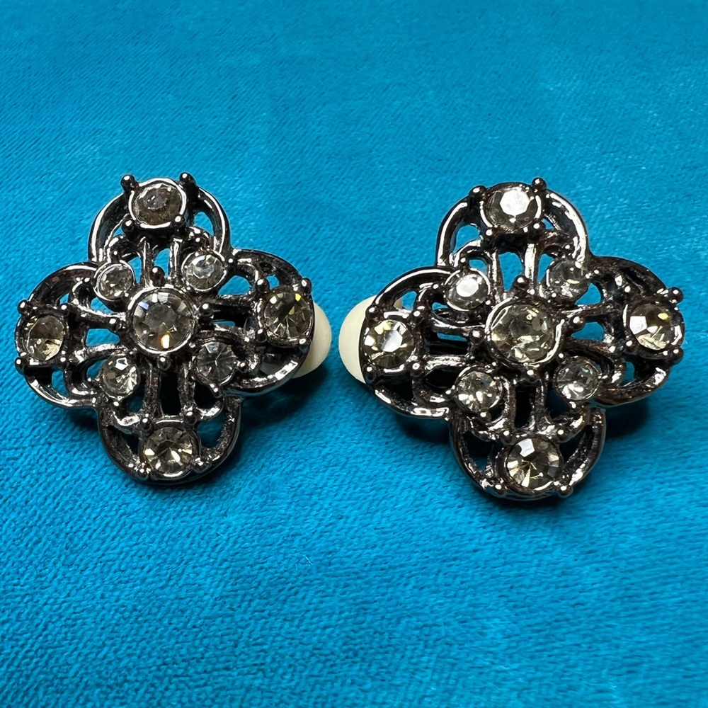 Vintage Black Rhinestone Clip-On Earrings